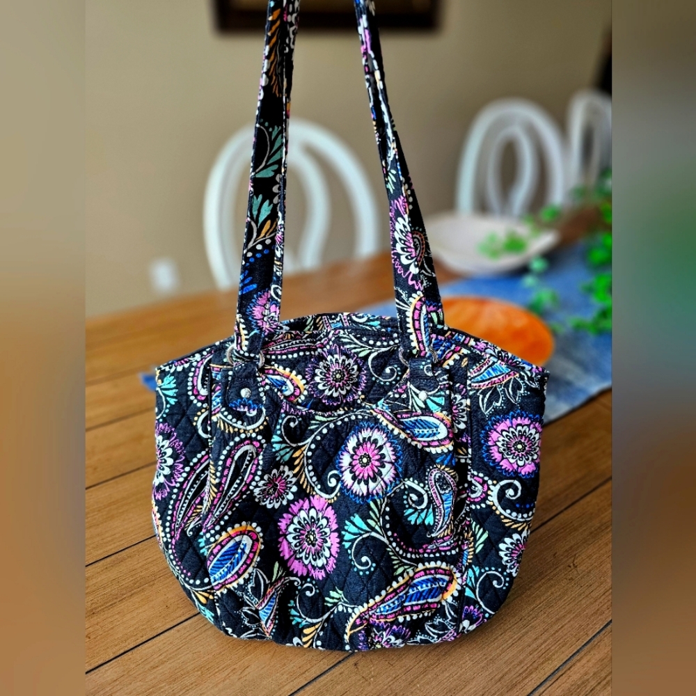 Vera Bradley "Glenna" Style bag in "Bandana Swirl" pattern